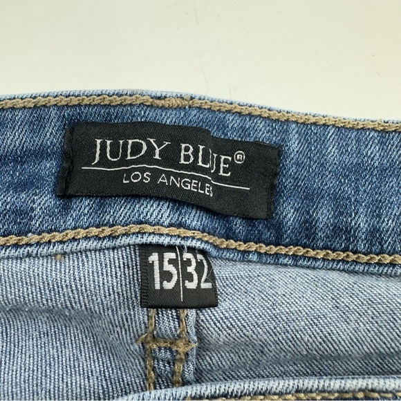 Judy Blue Ankle Jeans Size 13/31 Stretch Denim High Rise Blue Destructed - Picture 3 of 9